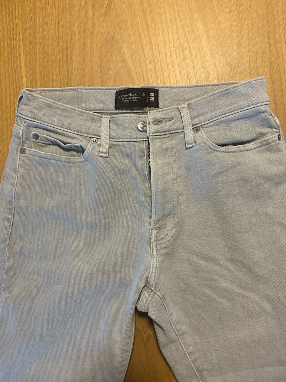 Abercrombie & Fitch Men’s Light Gray Slim Jeans